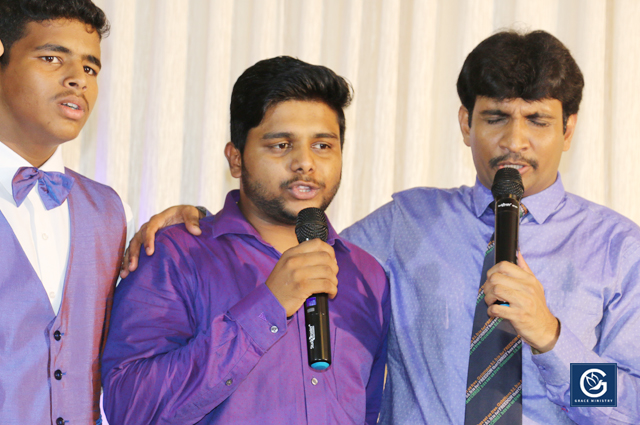 Hundreds Flocked into the Day 2 Blessing Prophetic Prayer held in Belgaum by Grace Ministry. People from all walks of life, immaterial of caste, creed, and religion to listen to the Word of God. 